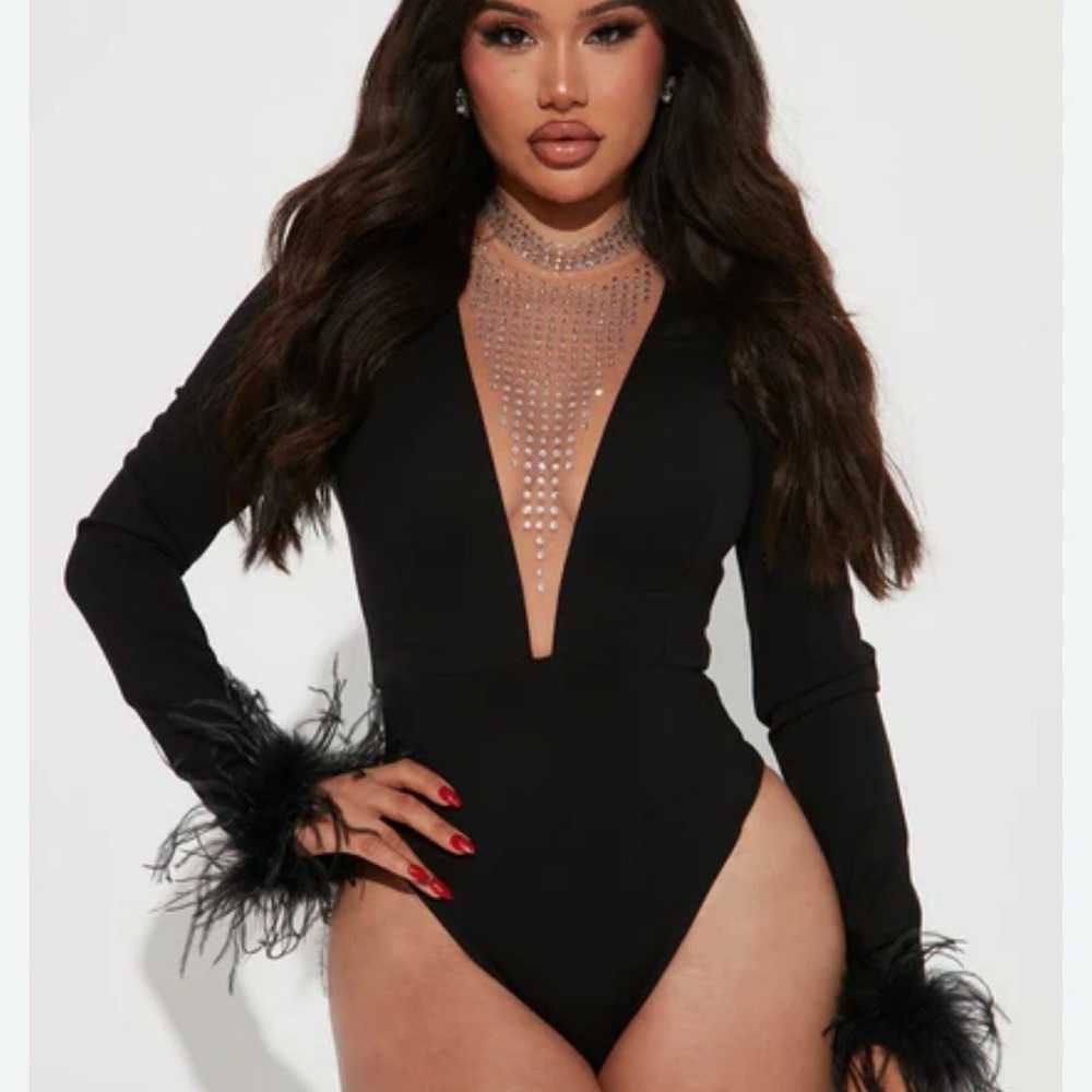 Fashion Nova Elegant Black Bodysuit with Feathered Cuffs